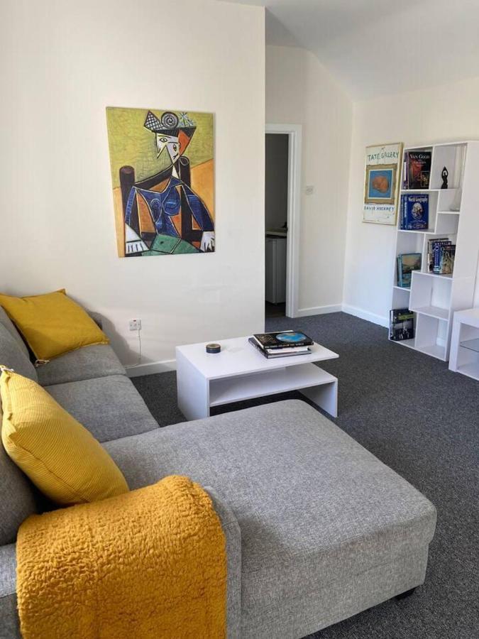 Town House In Ideal Location Central เอนนิสคิลเลน ภายนอก รูปภาพ