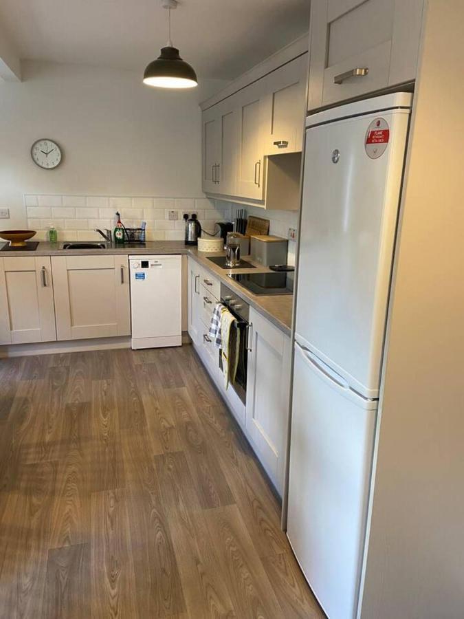 Town House In Ideal Location Central เอนนิสคิลเลน ภายนอก รูปภาพ